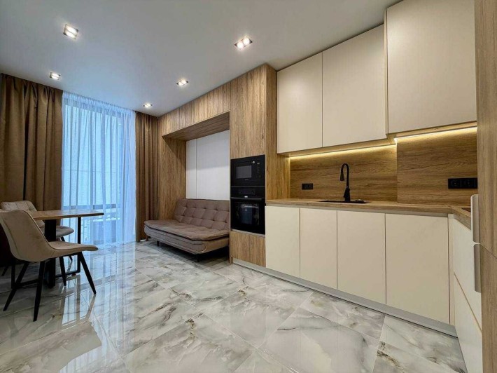 Терміново! Укомплектована 1 кім квартира з видом на озеро - фото 1