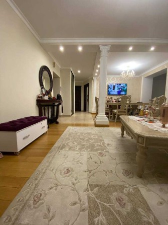 ТЦ АРСЕН/Продається розкішна ДВОРІВНЕВА квартира +горище/Закритий двір - фото 1