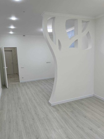 Простора 2-кімн. квартира 69 м²  Ірпінь, ЖК Липки 2 газове опалення - фото 1