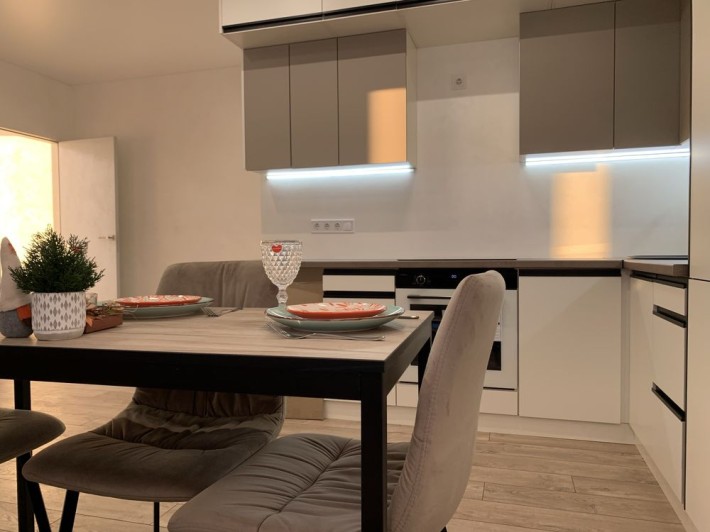 Тепла і світла! Продаю євро 3 кімнатну з ремонтом! ВІД ВЛАСНИКА! - фото 1