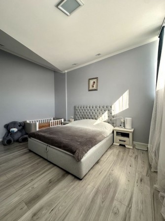 Продаж 2-х кімнатної квартири з меблями і технікою - фото 1