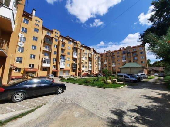 Продаж 3-кімнатної квартири-студіо в центрі Івано-Франківська Івано-Франківськ