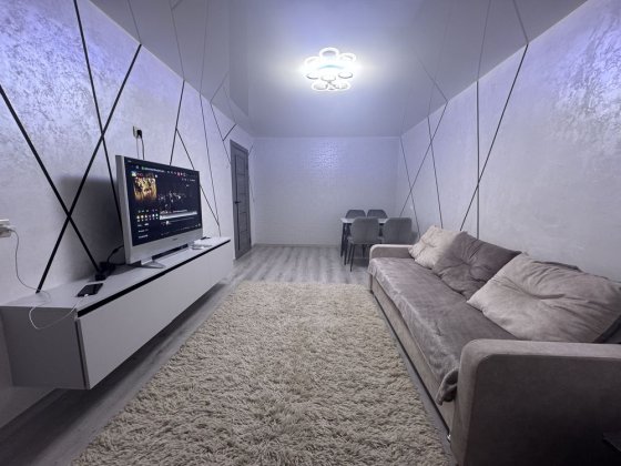 Однокімнатна квартира біля ІФНТУНГ Ивано-Франковск