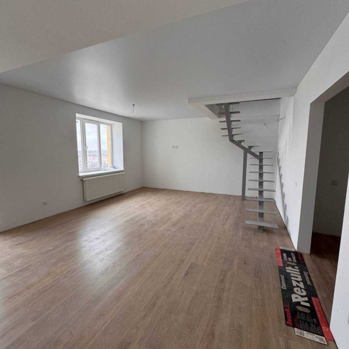 Дворівнева кв. з част.ремонтом 99м/2 з ідеальним краєвидом на місто - фото 1