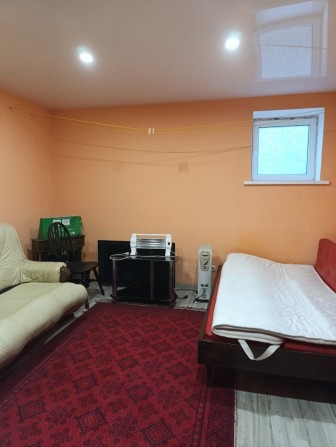 Продаж квартири, цоколь ( житлове приміщення!) - фото 1