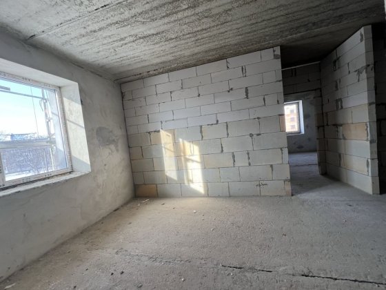 2кім в збудованому будинку на 4 поверсі по вул Дорошенка біля Парку Івано-Франківськ