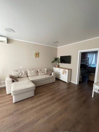 Без комісії! Сертифікат! Євро 2к з ремонтом біля центра міста! - фото 1