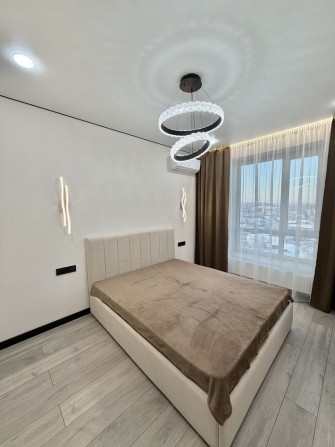 Квартира з дизайнерським ремонтом в районі Центрального парку!З газом! - фото 1