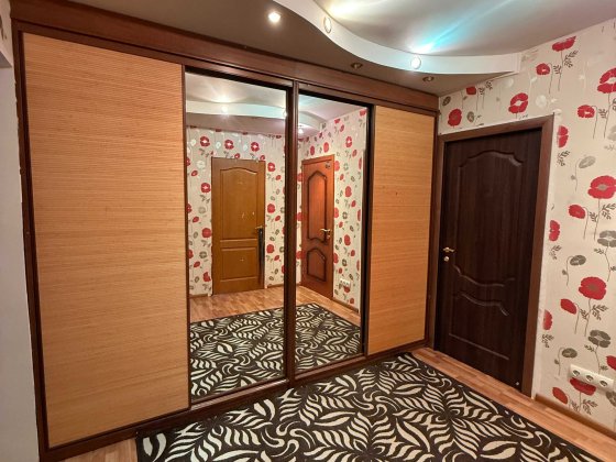 Трикімнатна з ремонтом біля Парку Письменників.  Газ! Ирпень