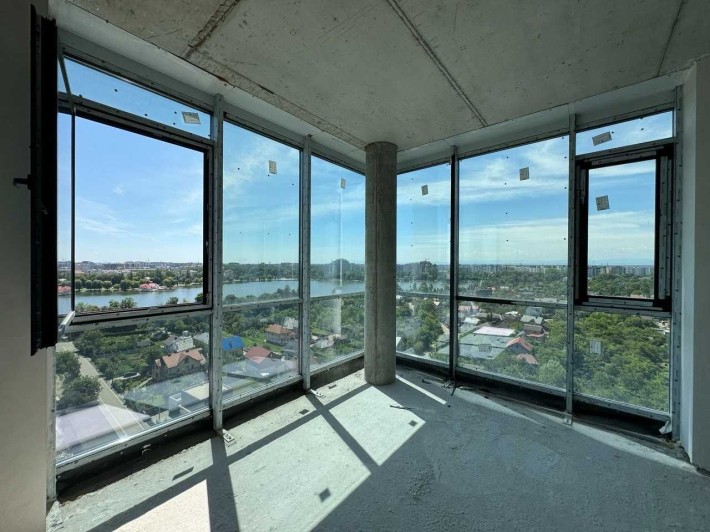 ПЕНТХАУС з виглядом на озеро!Елітний будинок - фото 1