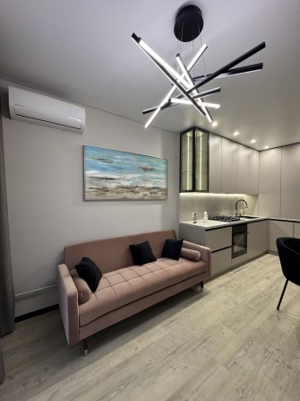 Продаж 1к квартири в центрі - фото 1