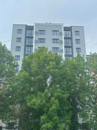 Продаж квартири біля парку - фото 1