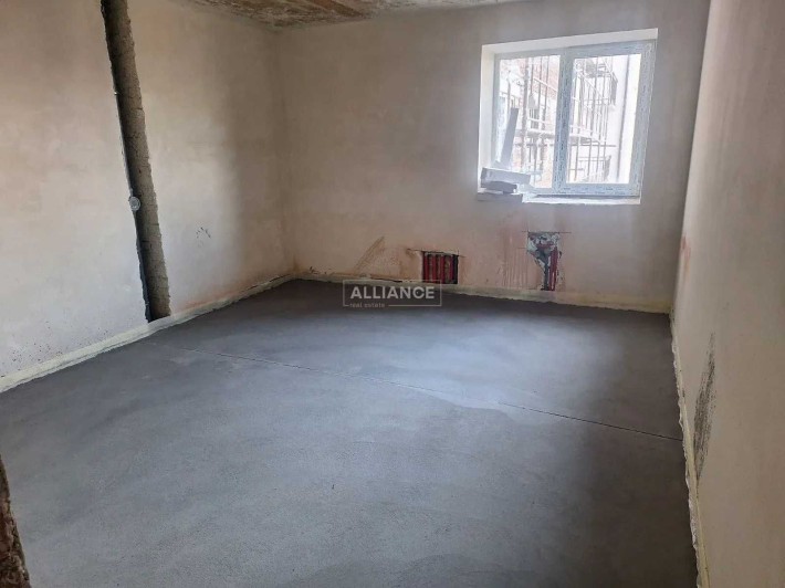 продаж 2 кімнатної квартири, частковий ремонт - фото 1