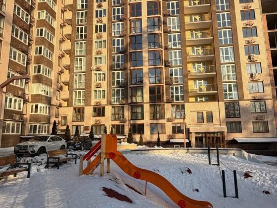 Видова 2-кімнатна квартира в ЗДАНОМУ будинку Ирпень