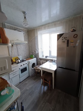 2х комнатная, 2 / 5 эт. дома. Ж/М  "Ингулец". Ул. Горняков - фото 1