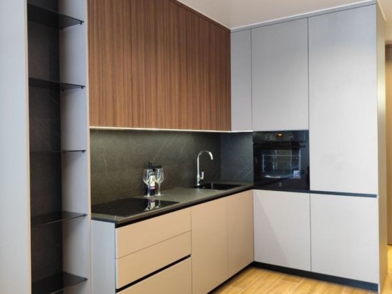 Продаж 2 к з сучасним новим ремонтом біля ЛІСУ! Сертифікат ТАК! Ирпень