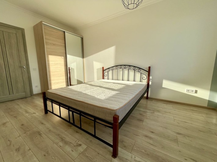 Квартира з якісним ремонтом та швидким виїздом до столиці! - фото 1