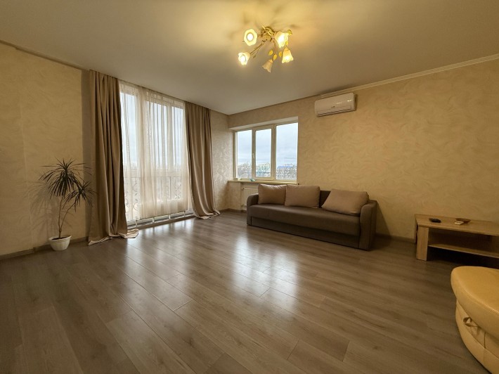 Продаж однокімнатної квартири в центрі міста з газом, Мін. Оформлення - фото 1