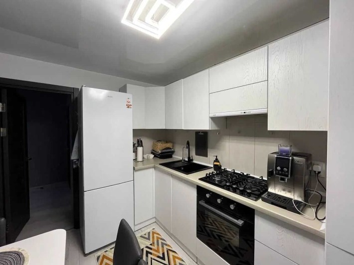 2к квартира з виглядом на міське озеро. Ремонт - фото 1