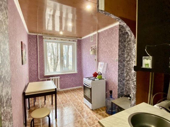 Продам 2-х кімнатну квартиру в районі 7 Зарічний Кривой Рог