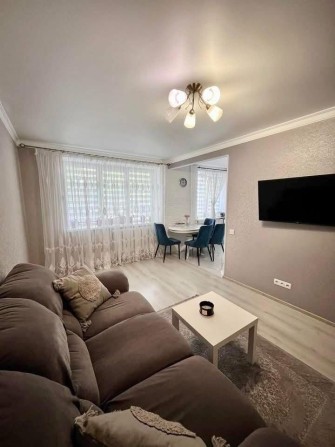 3-кімнатна квартира у Луцьку - фото 1