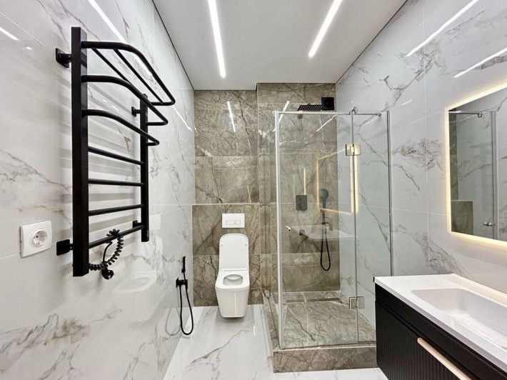 Центр 2кім 64м ремонт меблі техніка і/о газ вул. Коновальця Main House - фото 1