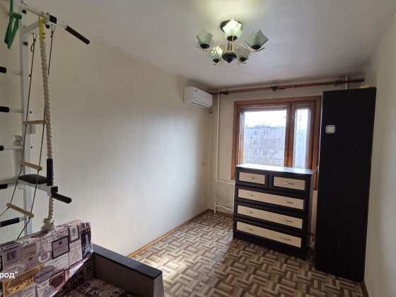 2 комн 173 квартал, ул.Эдуарда Фукса (Тухачевского) Кривой Рог