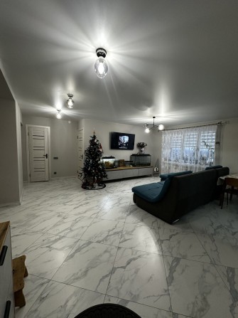 Продаж трьох кімнатної квартири від власника ,пр. Грушевського 1 - фото 1