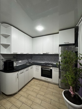 Продам 1к з ремонтом та меблямт в ЖК Версаль парк - фото 1