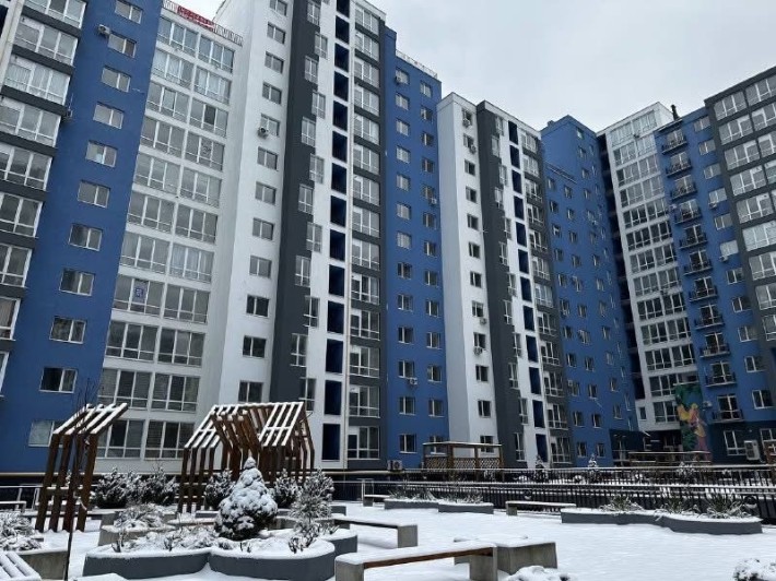 Продам 1-кімнатну квартиру Княгинин Готова до ремонту Центр міста - фото 1