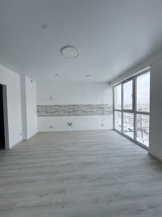 ТОП ціна! Квартира з НОВИМ ремонтом в ЦЕНТРІ! Без % - фото 1