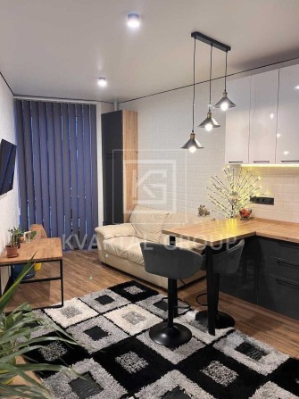 Євро 3к квартира з новим Авторським ремонтом в Будинку клубного типу - фото 1