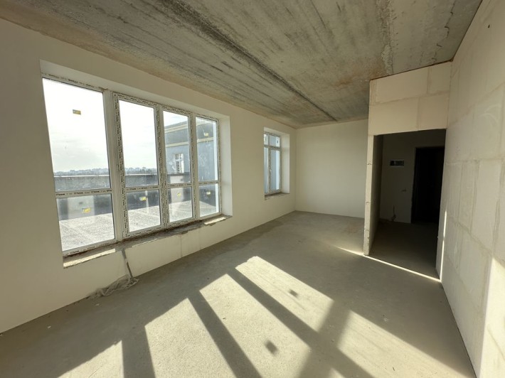 Продаж квартири з терасою в центрі Ірпеня - фото 1