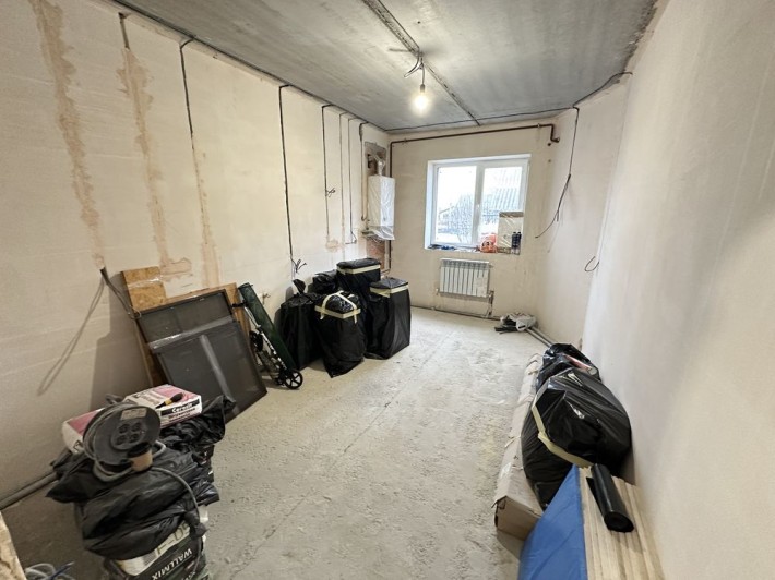 Супер ціна! Двокімнатна квартира з частковим ремонтом. Газове опалення - фото 1