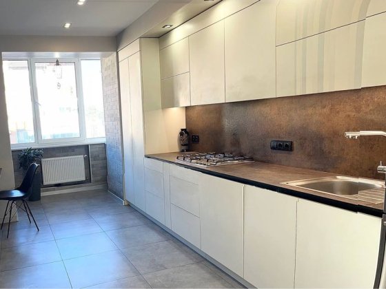 3к квартира з газовим опаленням та меблями Буча