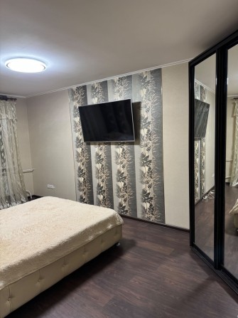 Продам 2-комнатную квартиру - фото 1