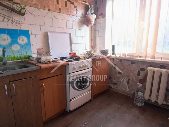Продам 2к брежнівку на Рудані Кривой Рог
