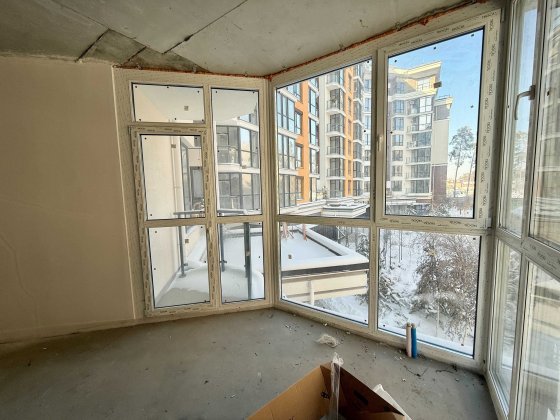 Однокімнатна в мальовничому місці, газ! Без комісії! Буча