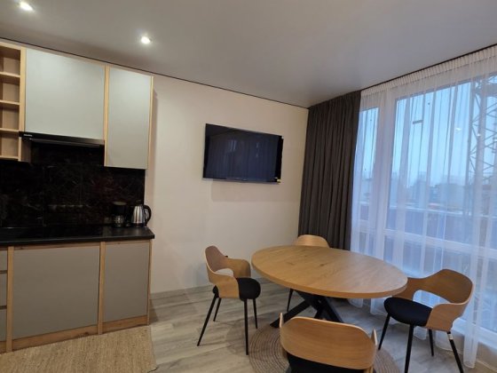 Продається простора 1.5к квартира в ЖК з басейном на даху/ОЗЕРО Івано-Франківськ