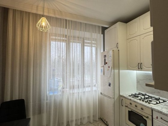 Продам Трехкомнатную квартиру у.Спаская -Юбилейная Кривой Рог