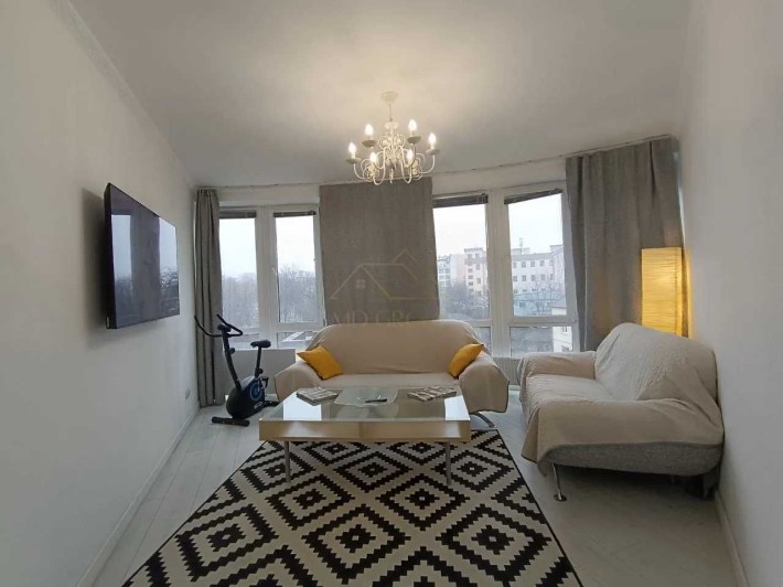 Простора 2-кімнатна квартира в самому ЦЕНТРІ Івано-Франківська - фото 1