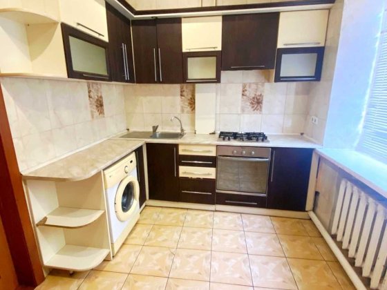 Продаж 2-х кімнатної квартири на Червоній Кривой Рог