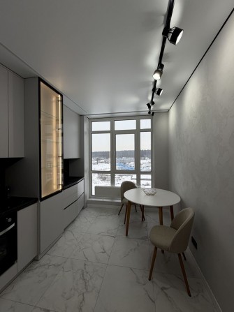 Дизайнерська квартира у ТОП жк з газом і балконом! - фото 1