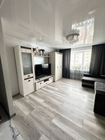 3-кімнатна квартира ремонт 66 м²  3 балкони Тролейбусна - фото 1