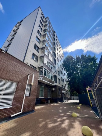 Трикімнатна у новобудові, Центр Кременчука - фото 1