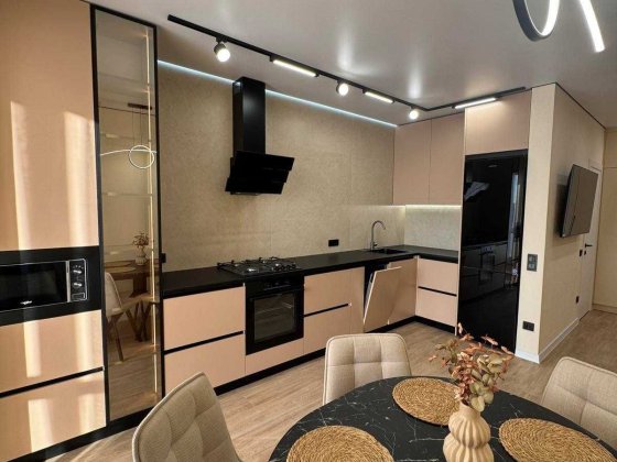 Продаж розкішної 1,5 квартири по вул .Укр.Декабристів Ивано-Франковск