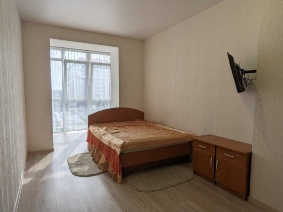 Газ опаленняю Компактна, світла, затишна. Мінімум податки Буча