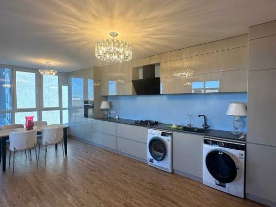 Продається квартира студія з дизайнерським ремонтом та видом на ріку Івано-Франківськ