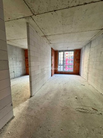 Manhattan up, 1 кім здана гарна ціна 43 м кв, балкон - фото 1