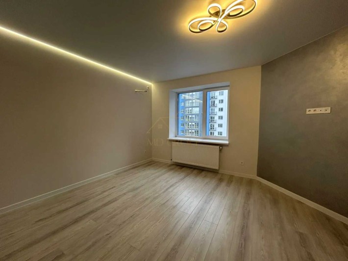 Продається 2 кім. квартира в ЦЕНТРІ міста 71 м2. - фото 1